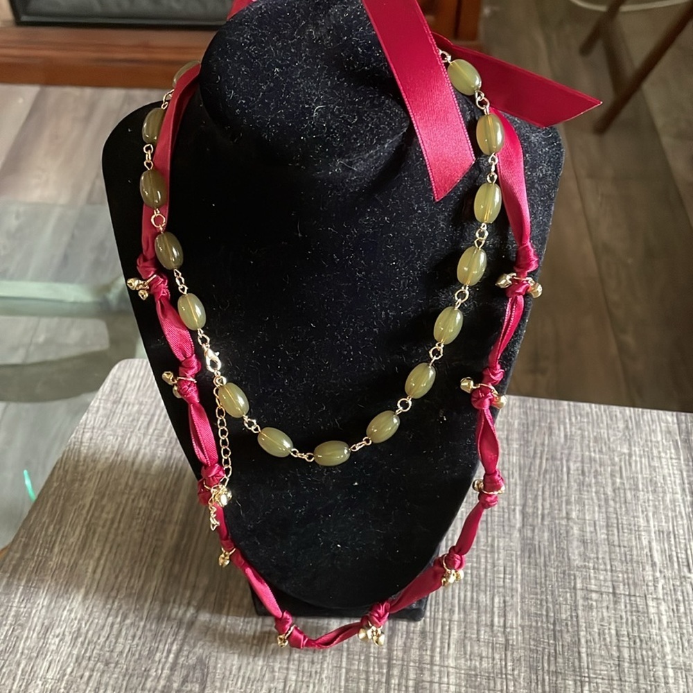 Green Beaded And Ribbon Necklaces - Picture 6 of 12